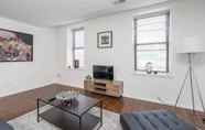 Common Space 2 Perfect Downtown Apt w/ Free 2 Car Parking