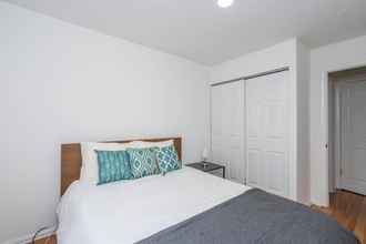 Bedroom 4 Perfect Downtown Apt w/ Free 2 Car Parking