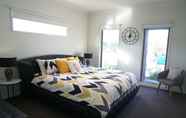 Kamar Tidur 2 Classic 6brm Villa in Melbourne