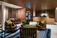 Lobi Fairfield Inn & Suites by Marriott Canton