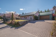 Exterior Coryan Cottage