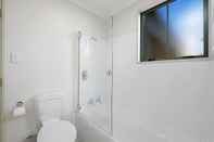 In-room Bathroom Coryan Cottage