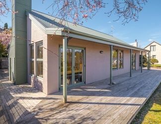 Exterior 2 Coryan Cottage