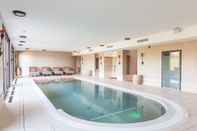 Swimming Pool Domaine des Etangs, Auberge Resorts Collection