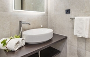 In-room Bathroom 4 Apartments Rijeka IN