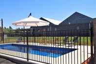 Swimming Pool Dubbo Rhino Lodge