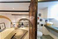 Bilik Mandi dalam Bilik Casa Teia Exclusive Loft in Ortigia
