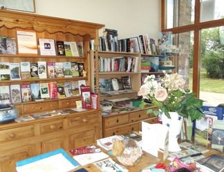 Lobby 2 Bridge Farm Holiday Cottages