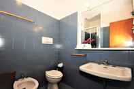 In-room Bathroom Palme Residence