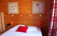 Kamar Tidur 3 Hotel le Rendez-vous des Copains