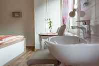 Toilet Kamar Pension Dapper