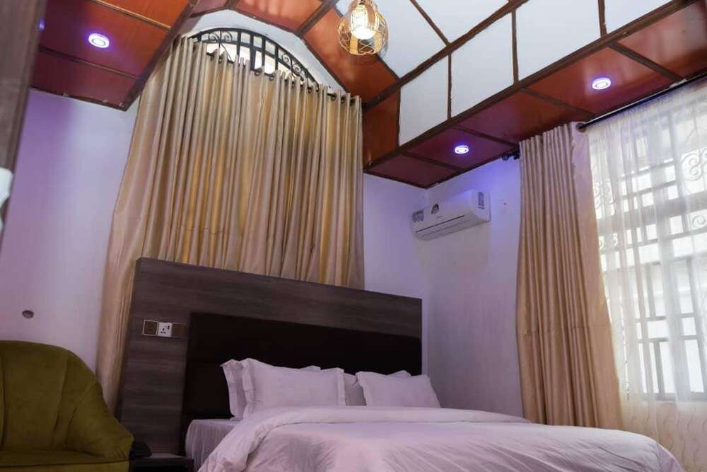 Room rate SS3 Boutique Hotel Nigeria from 28 03 2024 until 29 03 2024