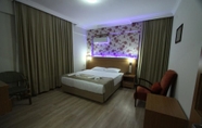 Kamar Tidur 5 Sirius Mi Hotel