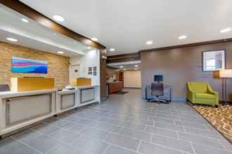 Lobby 4 Comfort Inn & Suites