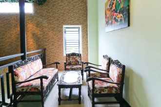 Sảnh chờ 4 Labuana Homestay & Cafe Garden