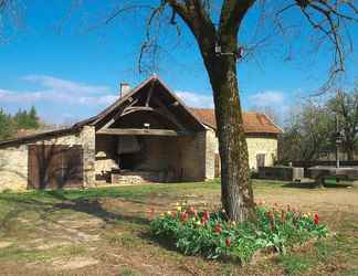 Exterior 2 Auberge du Vernay