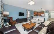Common Space 2 9BR 5BA Pool Home in ChampionsGate