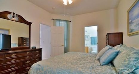 ห้องนอน 2 4BR 3BA Home In Calabay Parc