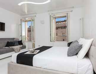 ห้องนอน 2 Rental In Rome Piazza Venezia View Luxury Apartment B