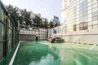 Kolam Renang Design Hotel Blanc