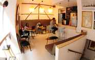 Bar, Kafe, dan Lounge 2 Residencia Rosales