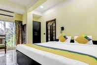 Kamar Tidur Treebo Trip Queens Casa