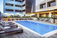 Swimming Pool Hyatt Place Aruba Airport