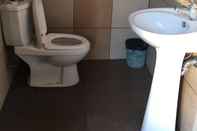 Toilet Kamar Matutinao Beach