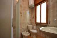 Toilet Kamar Ville Missana