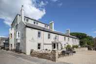 Exterior Beadnell Towers Hotel