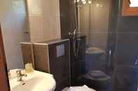 In-room Bathroom Mare e Monti