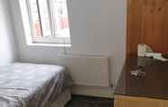 Bedroom 4 Homestay in Walsall