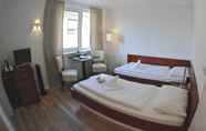 Kamar Tidur 5 Parkhotel am Schloss