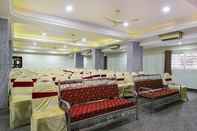 Functional Hall Hotel Dwaraka Inn