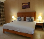 Kamar Tidur 7 Hawaii Caesar Dreams Resort & Aqua Park - Families and Couples only