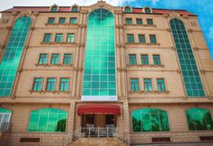 Bangunan 2 Continental Hotel