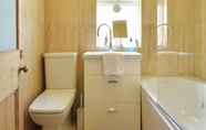 In-room Bathroom 6 Belle Vue