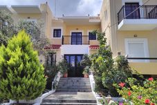 外部的 Hersonissos Sky Hotel