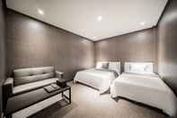 Kamar Tidur PATIO Hotel & Monster Village