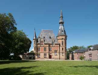 Exterior 2 Chateau de Petit Bois