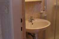 In-room Bathroom Apartments Vrankovic