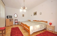 Kamar Tidur 3 Apartments and Rooms Anka