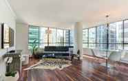 Lobby 6 Coal Harbour Downtown Luxury Stay
