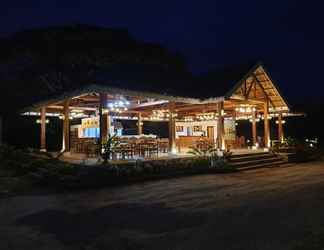 Bangunan 2 The Acacia Glamping Park