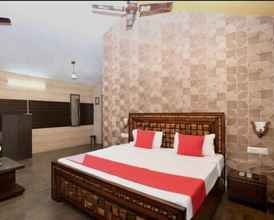 Kamar Tidur 4 Panchsheel Dhaba Hotel