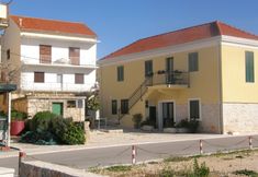 Others 3 Apartments Guzela