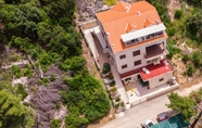 Atraksi di Area Sekitar 6 Apartments Marija