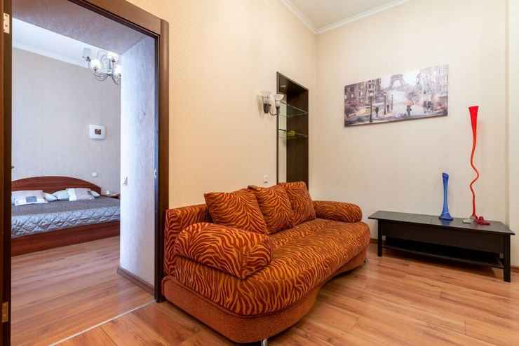 spb2day radisheva street tsentralniy rayon russia