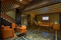 Lobby The Four Vedas Hotel & Resort