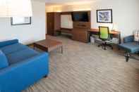 Common Space Holiday Inn Express & Suites North Battleford, an IHG Hotel